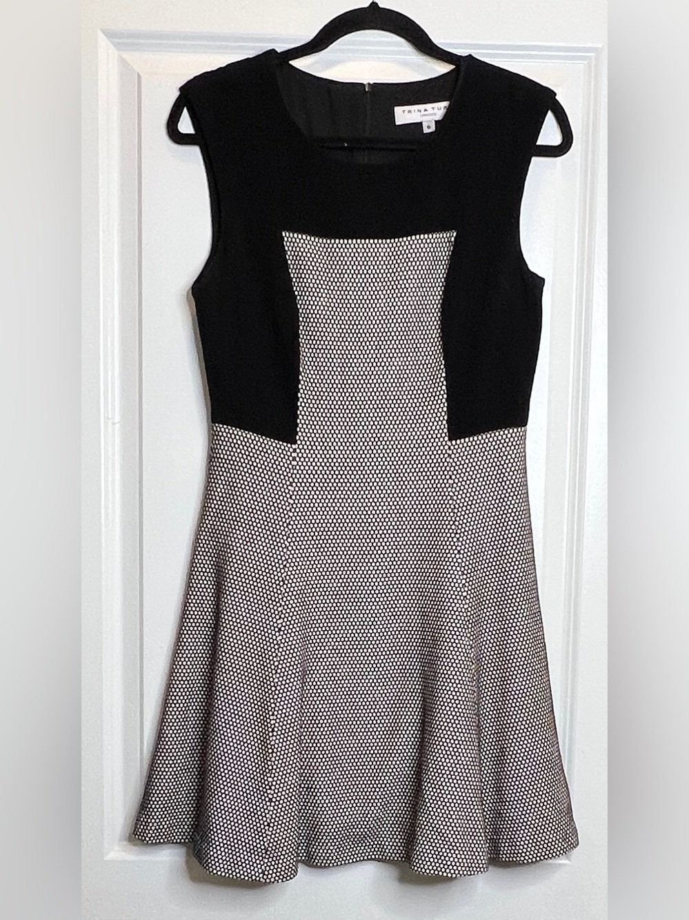 Trina Turk Neroli Black White Honeycomb Fit Flare Mod Dress Size 6 Made in USA
